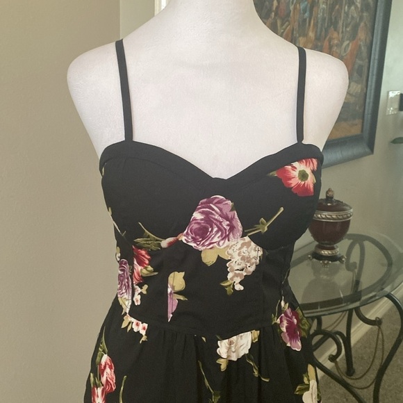 Band Of Gypsies Romper Jumpsuit Black Floral Print Sleeveless Built In Bra Sz S - Picture 4 of 9